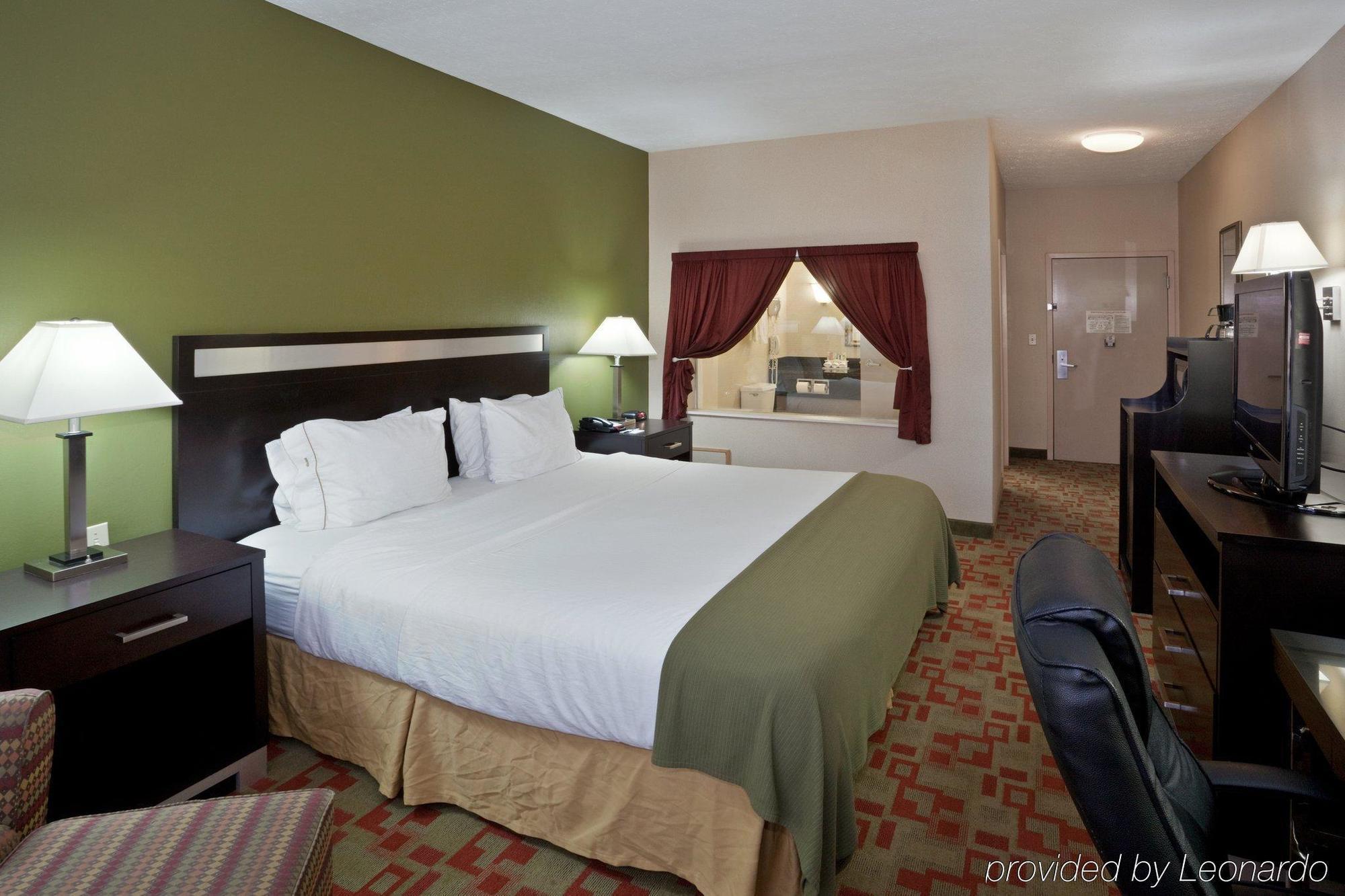 Holiday Inn Express Cleveland Airport - Brook Park By Ihg Zimmer foto